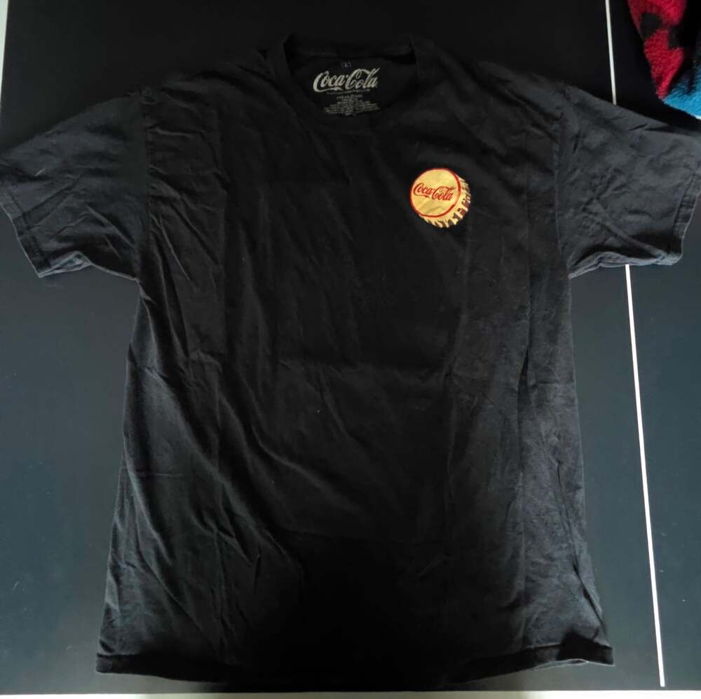Coca-Cola Ice Cold In Bottles Graphic Short Sleeve T-Shirt Black